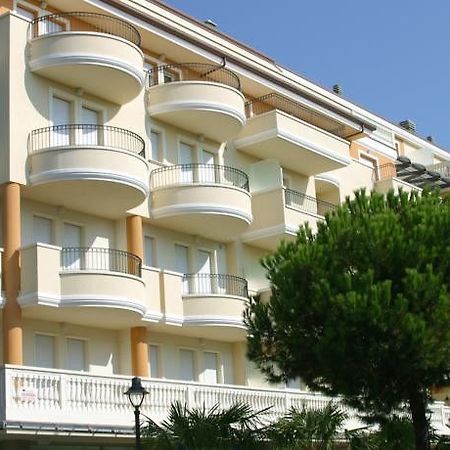 Residence Il Tulipano Ριτσόνε Εξωτερικό φωτογραφία