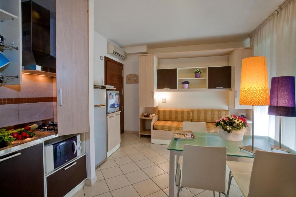 Residence Il Tulipano Ριτσόνε Δωμάτιο φωτογραφία